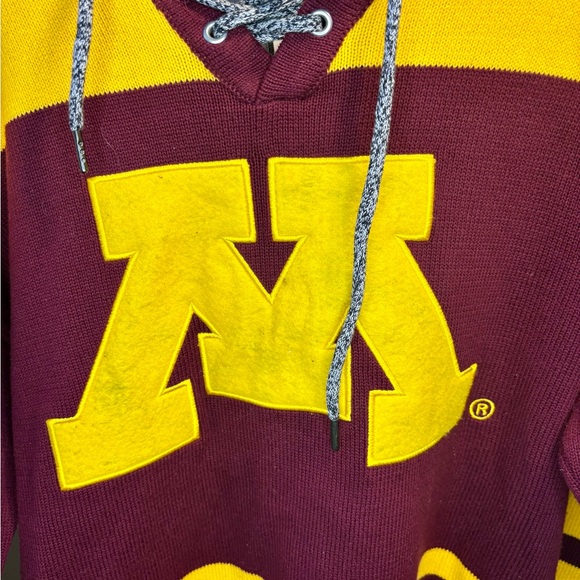 Bruzer women’s Vintage Minnesota Maroon and Yellow Sweater - Picture 4 of 5